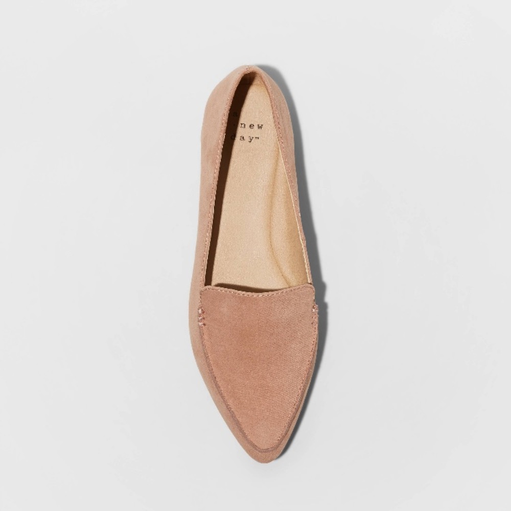 NWOT! Pointed toe flats.